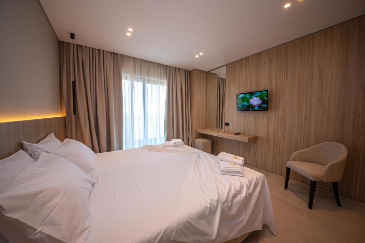 Hotel Portanova Саранда Экстерьер фото