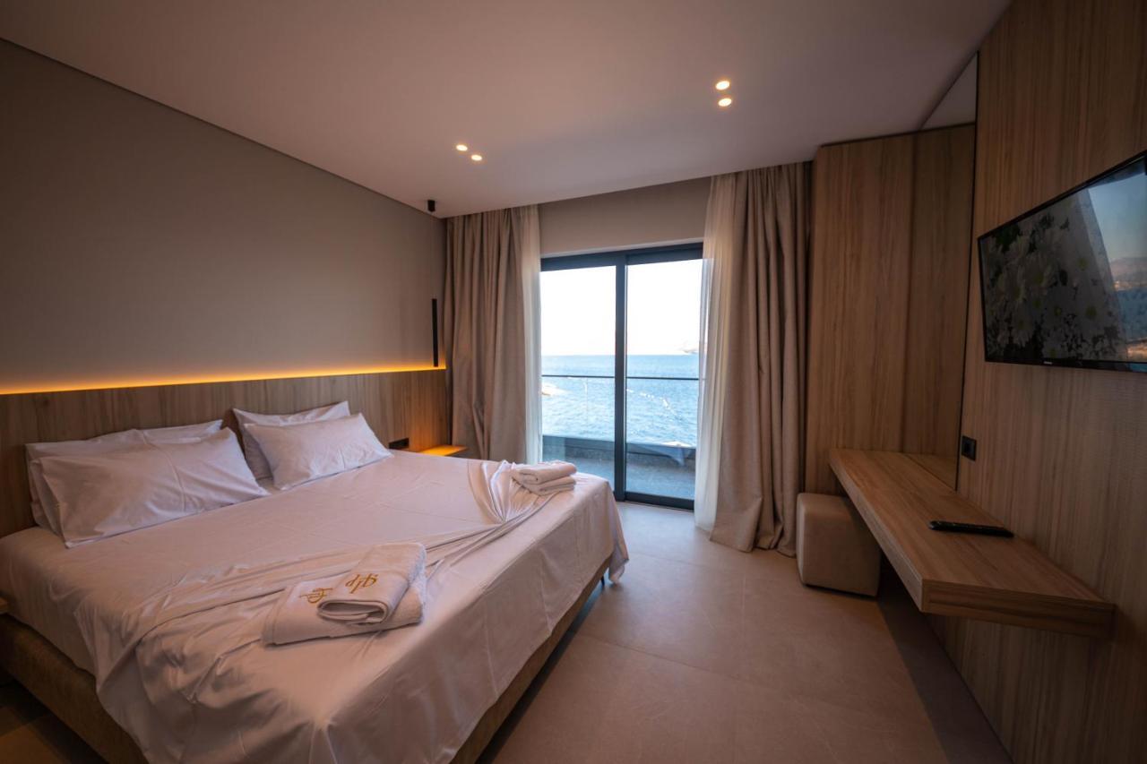 Hotel Portanova Саранда Экстерьер фото