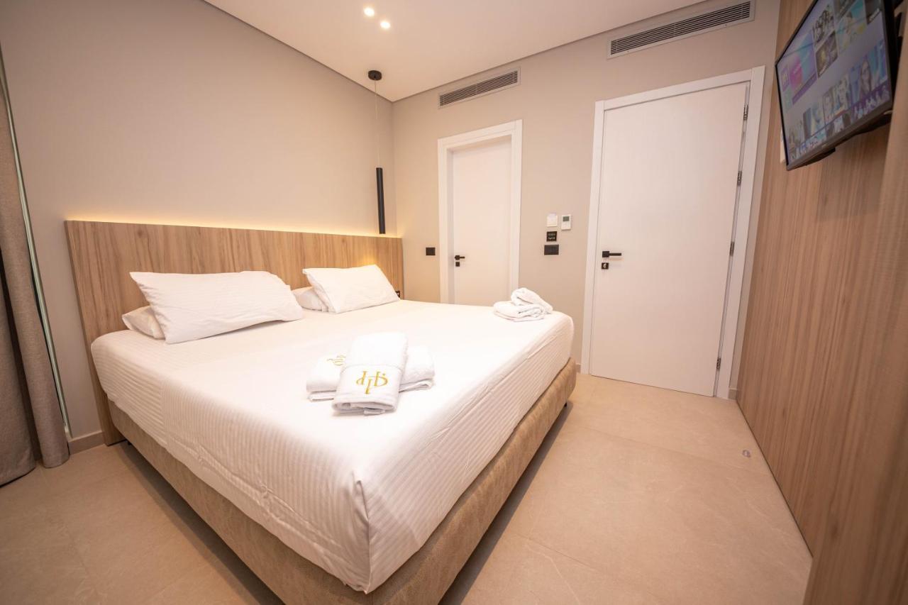 Hotel Portanova Саранда Экстерьер фото